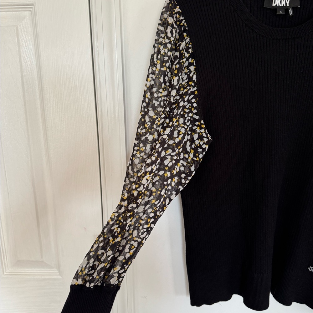 DKNY Black Ribbed Sweater with Printed Puff Sheer Sleeves Office Work Sz XL - Picture 2 of 6
